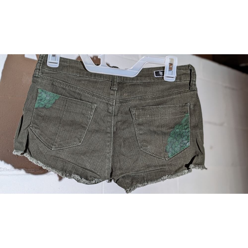 STS Blue Olive Green Distressed Denim Shorts Frayed Hem Cutoff Jean Low Rise 5 - Picture 3 of 5